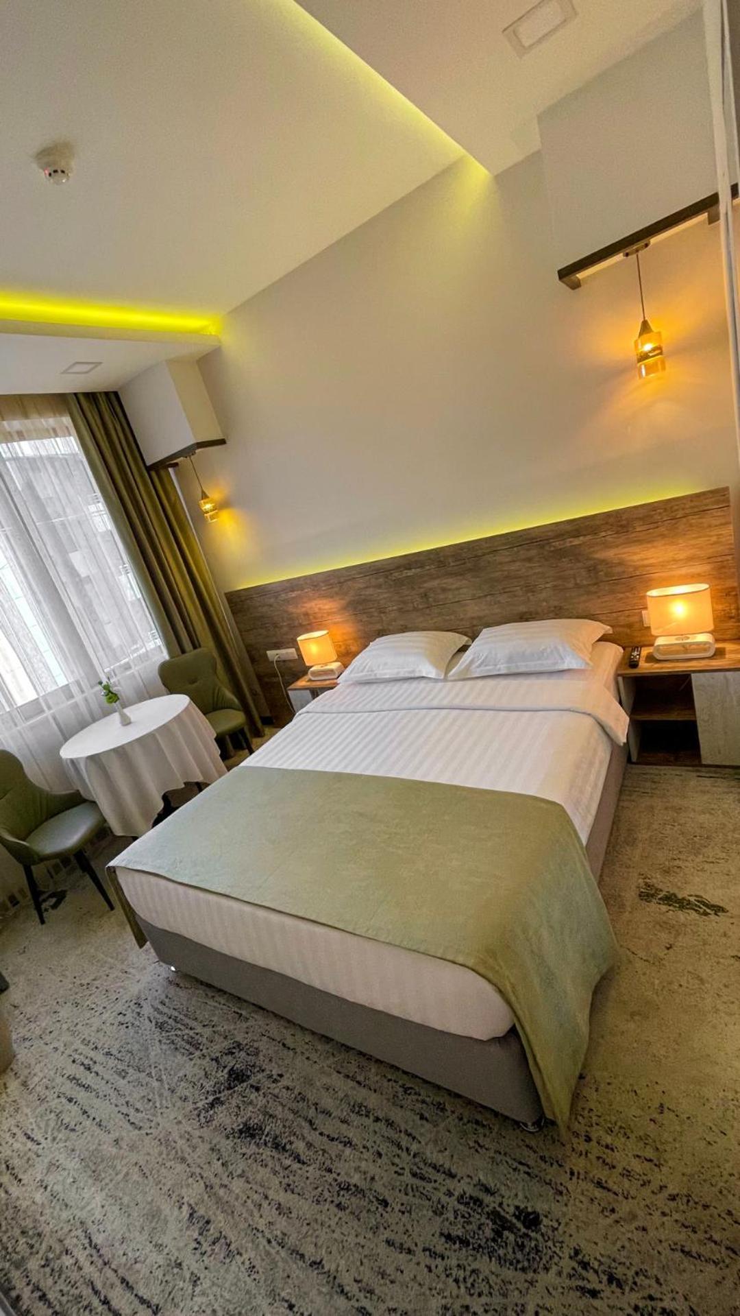 Rg Boutique Hotel Erivan Exterior foto